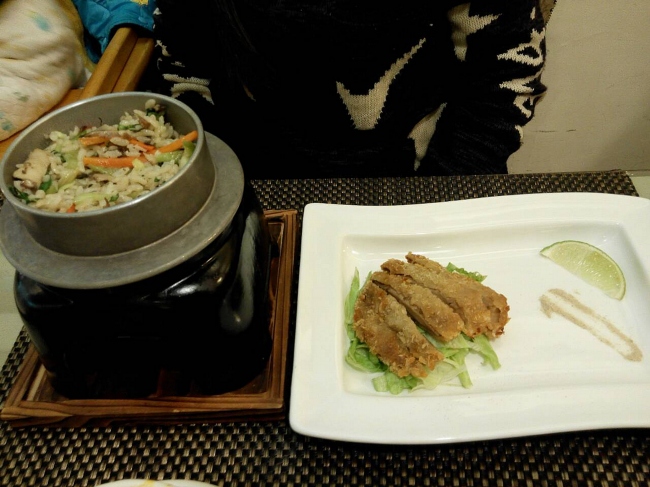 樂活套餐主菜--釜鍋菜飯.酥炸鮑魚菇 800031647