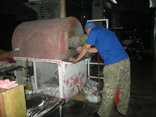 窯烤披薩製作中 800006040