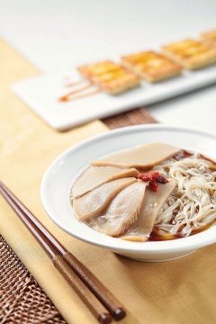 黑麻油麵線 黑麻油麵線